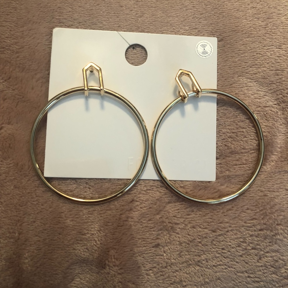 Gold front facing hoop earrings